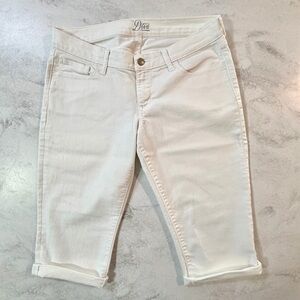 Old Navy Diva White Capri Jeans Size 10